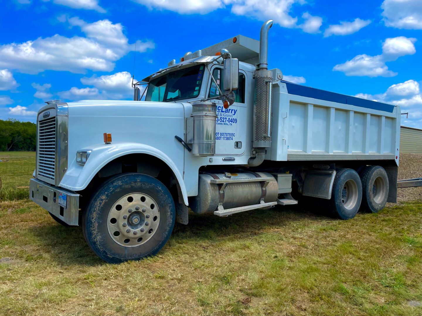 A Blue Color Body Painted Drop Truck With Single Exhaust